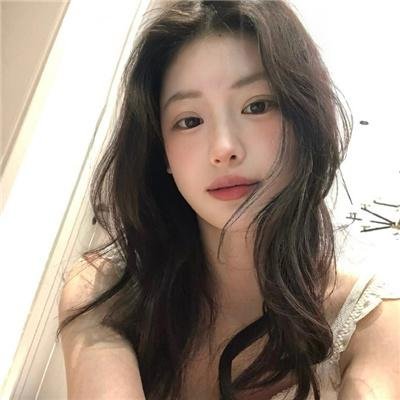 女帝登基后反派的我死在她怀中